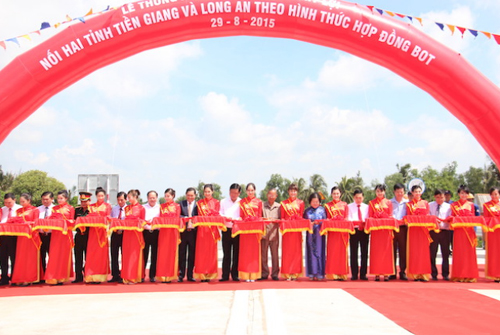 Thông xe cầu Mỹ Lợi, rút ngắn khoảng cách từ TP.HCM đến Gò Công chỉ còn 25 km